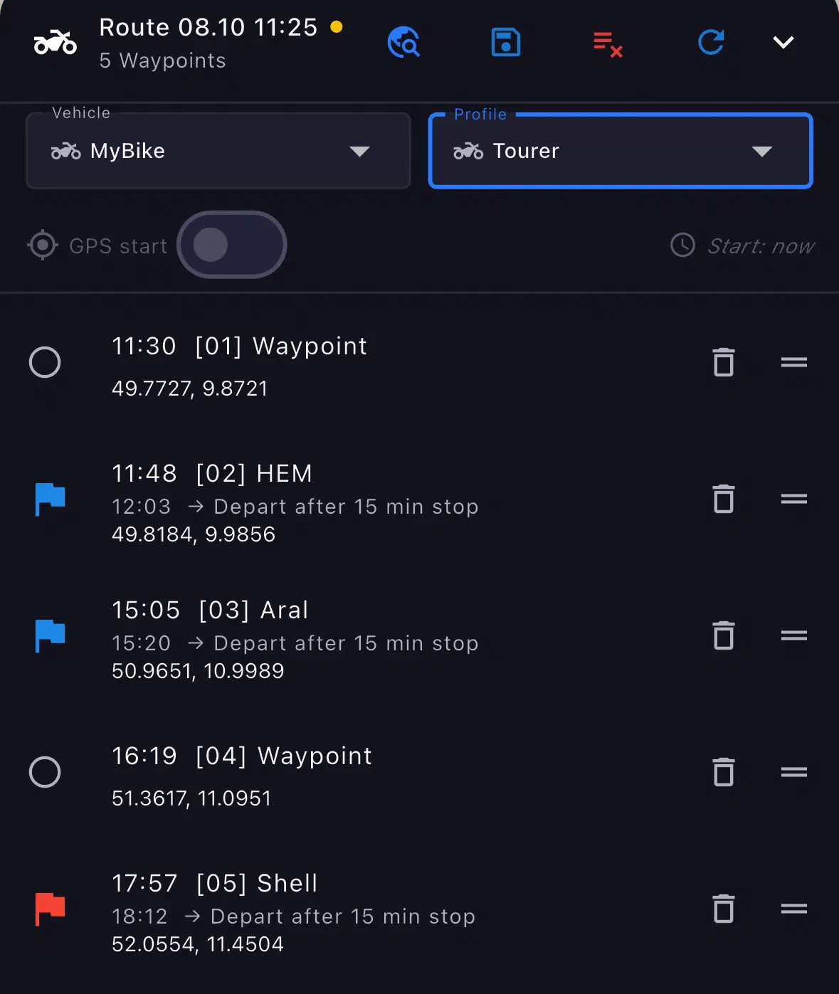 The app's route panel with five waypoints, arrival times, wait times at the stops and the Tourer profile.